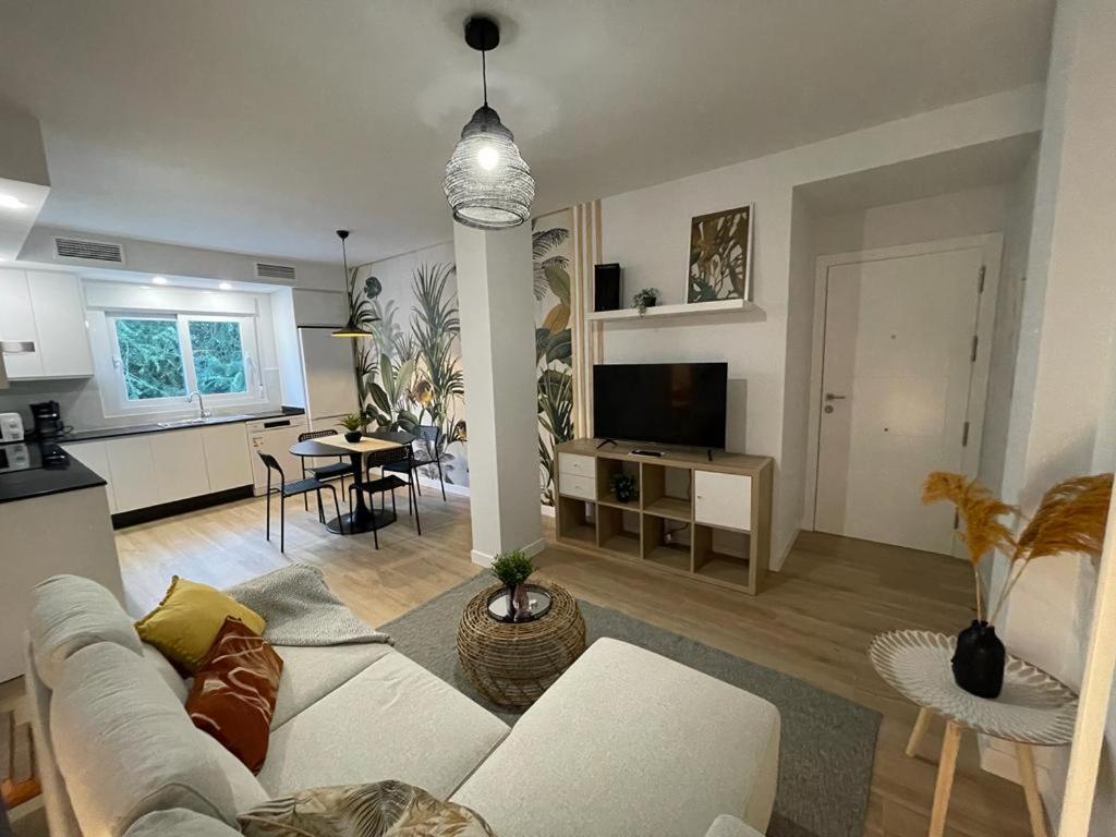 Bluebelle Fuentenueva Apartment *